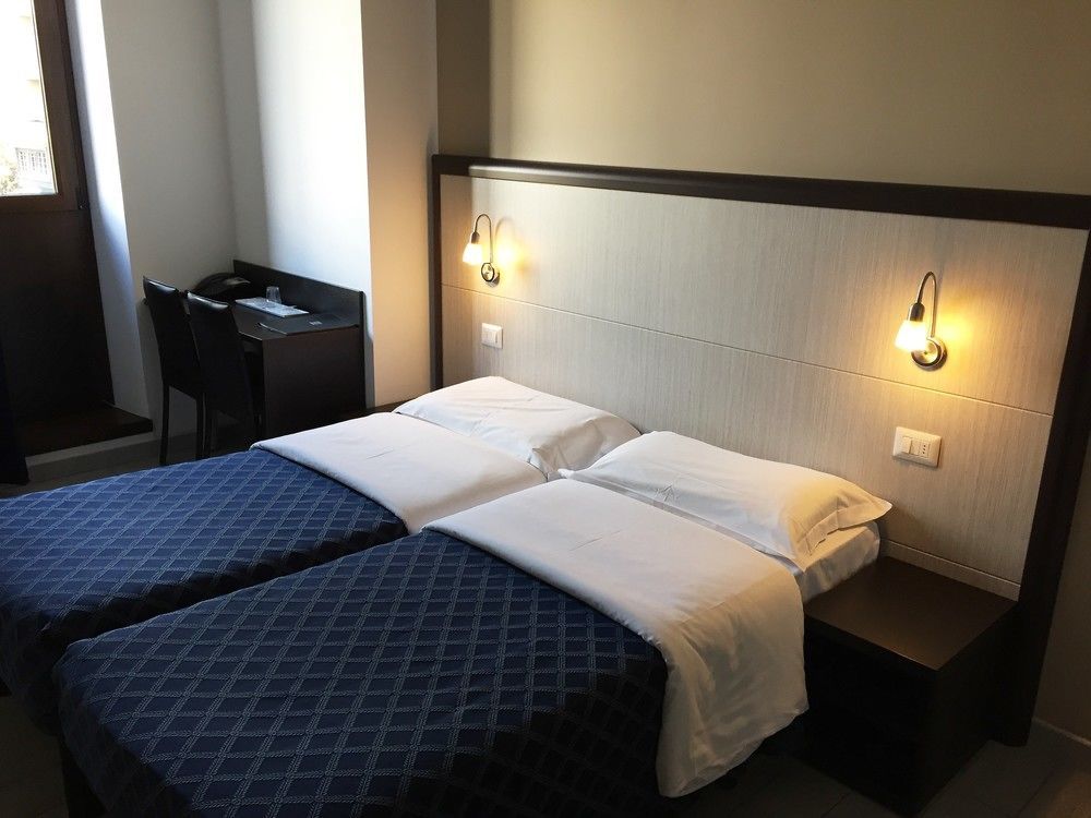 Av Hotel Milano Eksteriør bilde