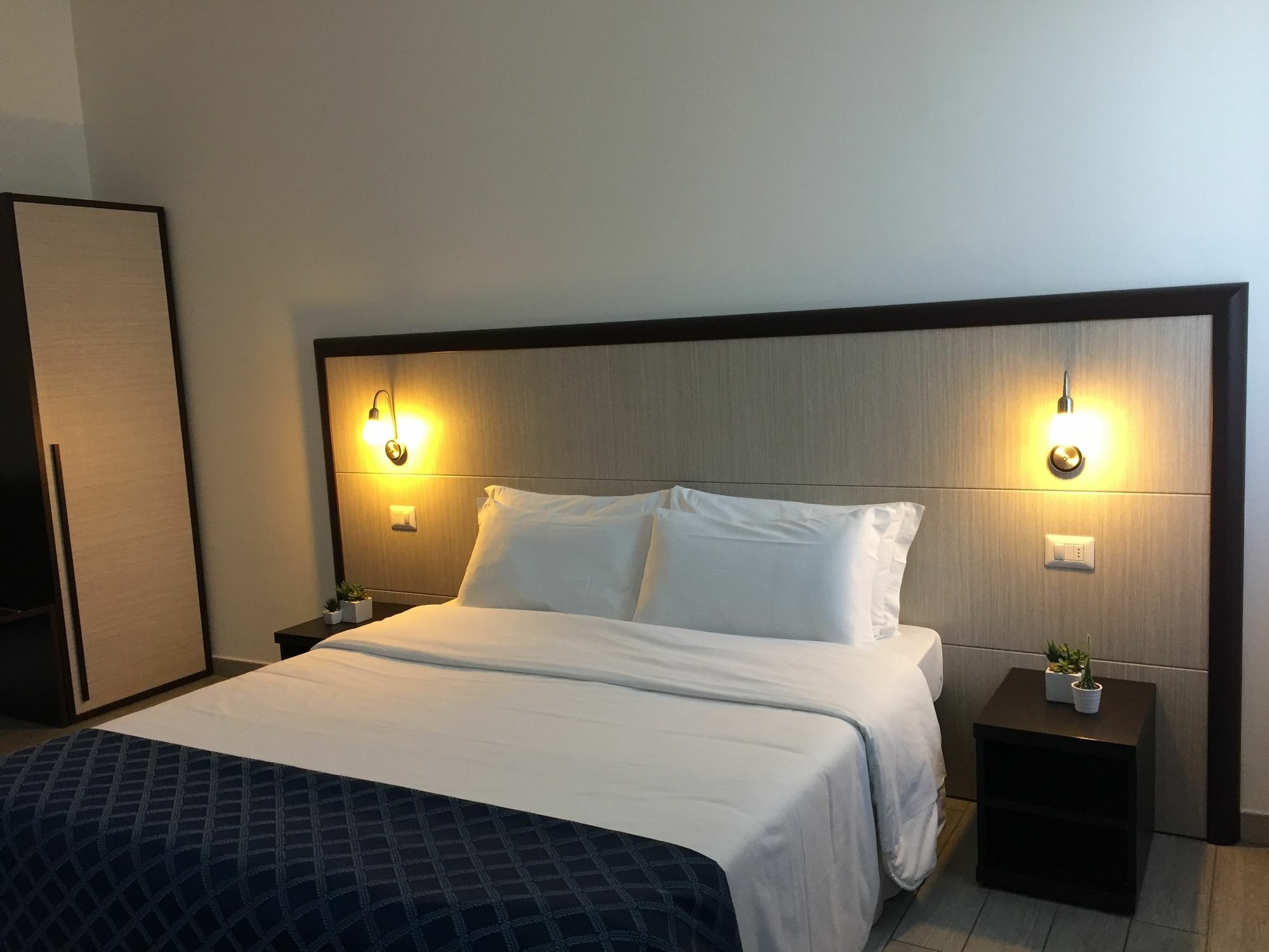Av Hotel Milano Eksteriør bilde