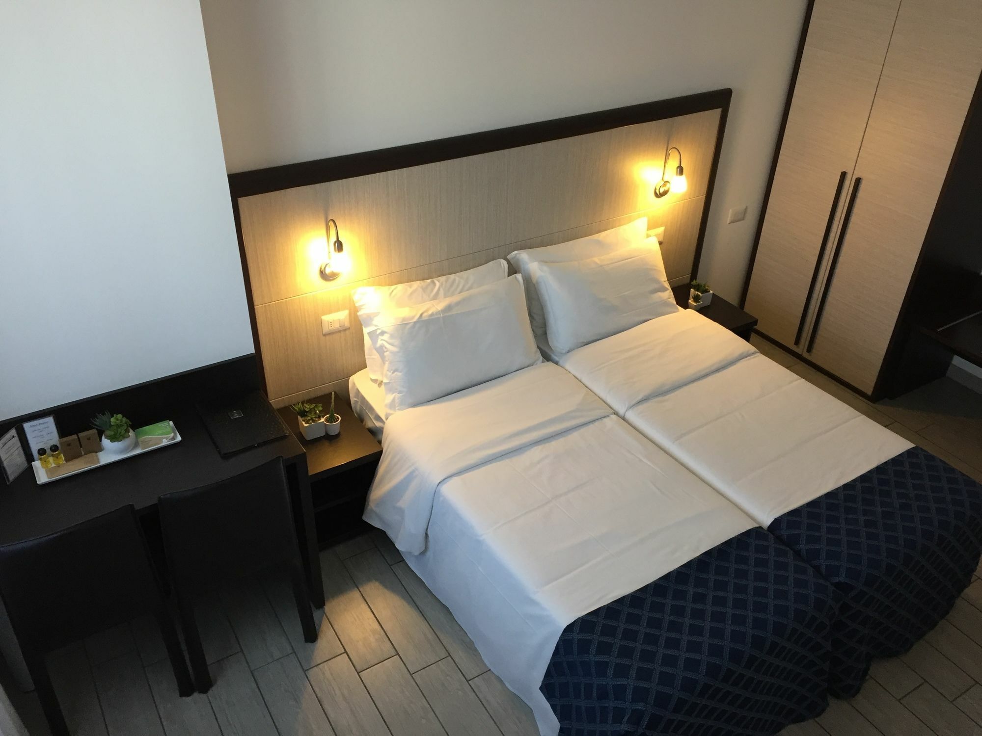 Av Hotel Milano Eksteriør bilde