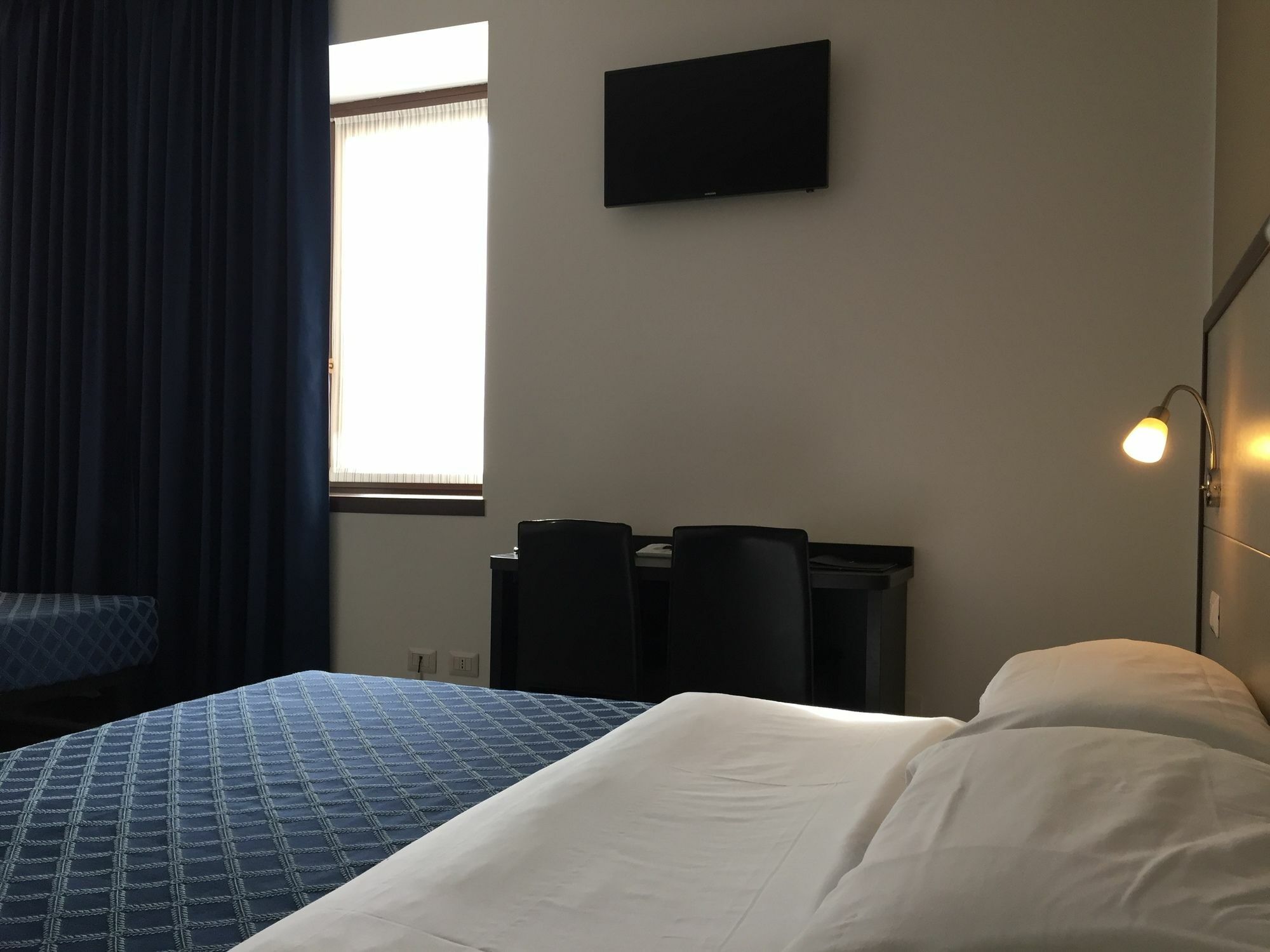 Av Hotel Milano Eksteriør bilde