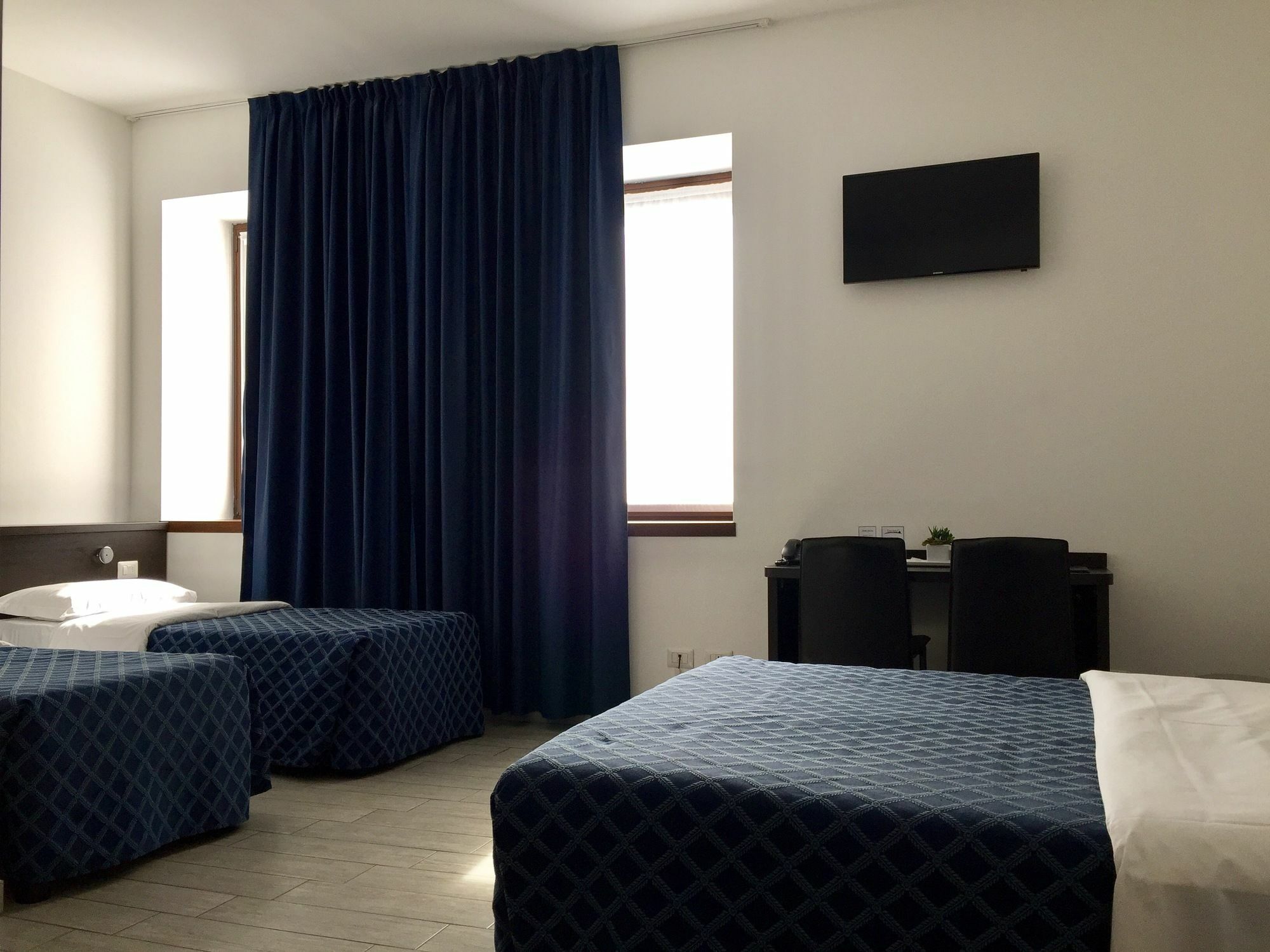 Av Hotel Milano Eksteriør bilde